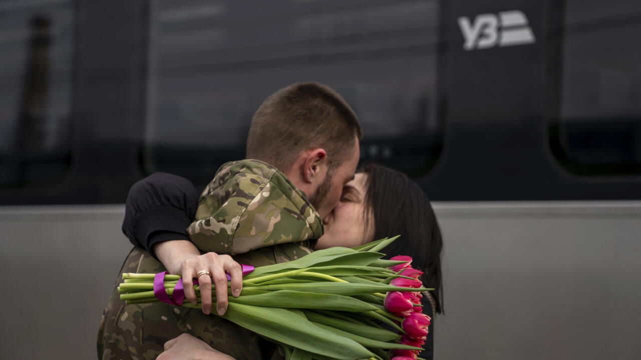 Maryna Kumeda, the author of “Love in Wartime”, recently joined the Ukrainian army.