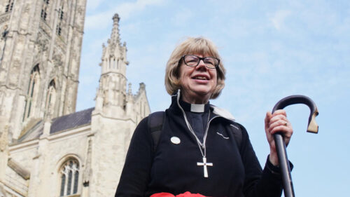 Former cancer nurse Sarah Mullally to be enthroned as first woman to lead Church of England