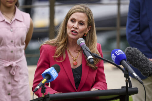 Australia says it can’t go it alone on social media ban for kids