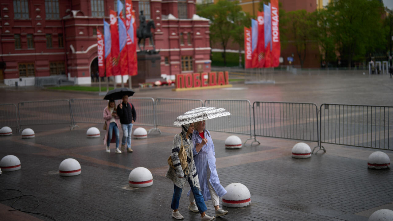 Russia and Ukraine trade major attacks despite Victory Day ceasefire