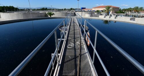 EU lawmakers back suspension of wastewater cleanup rules in right-wing alliance