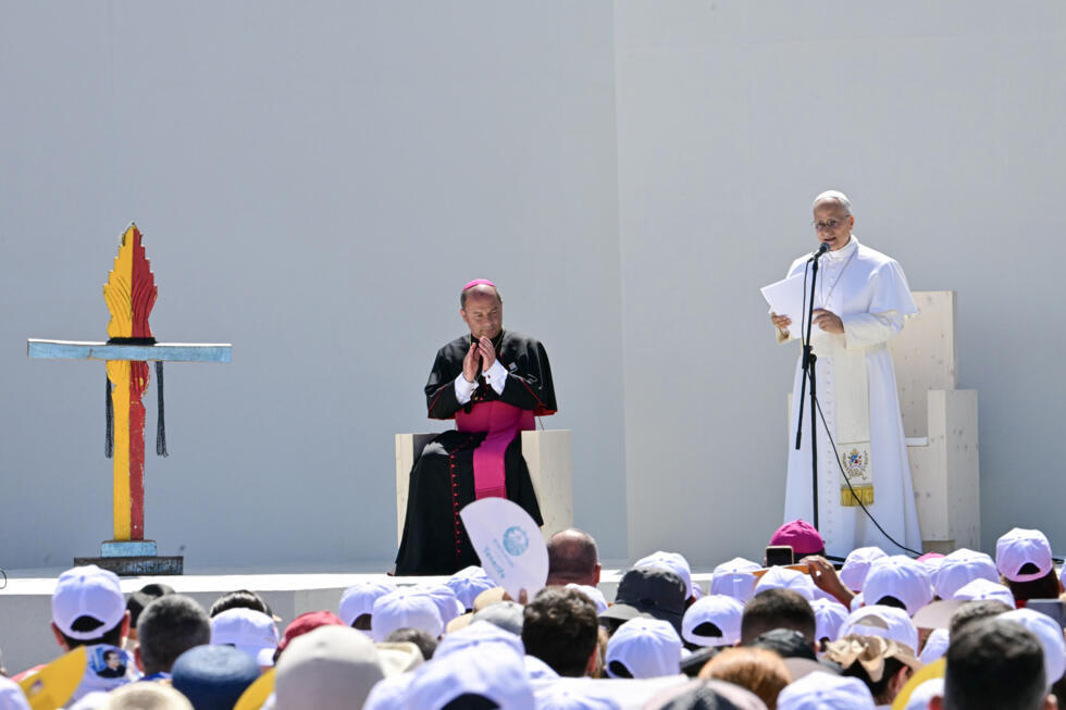 The US-born pope said 'all of us are migrants' during his visit to Spain's Canary Islands