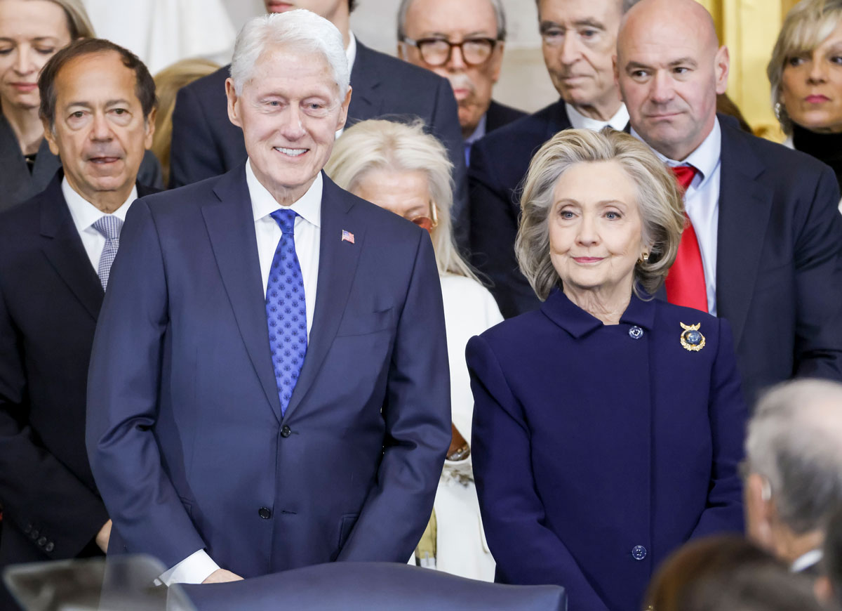 WASHINGTON, DC - JANUARY 20: Former President Bill Clinton (L) and former US Secretary of State Hillary Clinton (R) arrive to attend the United States Capitol on January 20, 2025 in Washington, DC. Donald Trump takes office for his second term as the 47th President of the United States. (Photo by Shawn Thew-Pool/Getty Images)
