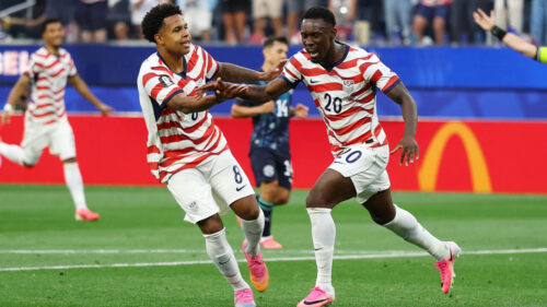 USA – Paraguay: Co-hosts cruise to dominant Group D opener
