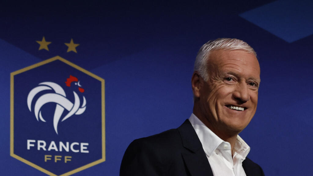 France's football team head-coach Didier Deschamps arrives to give a press conference after unveiling his 26-man squad for the World Cup 2026 football tournament  in Boulogne-Billancourt,