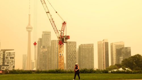 Canadian wildfire smoke pushes Toronto air quality to world’s worst, reaches US