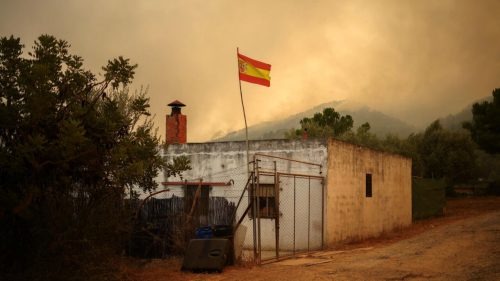 As it braces for a new heatwave, Spain races to contain wildfires