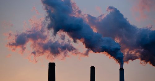EU loosens carbon market rules to let industry pollute for longer