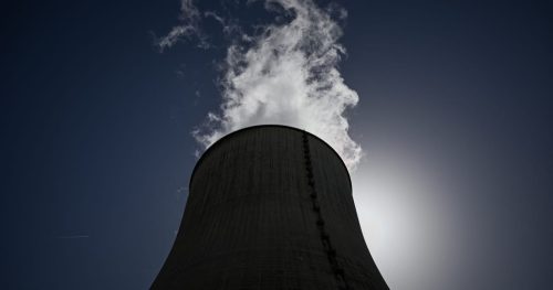 Warming Europe complicates France’s bet on nuclear power