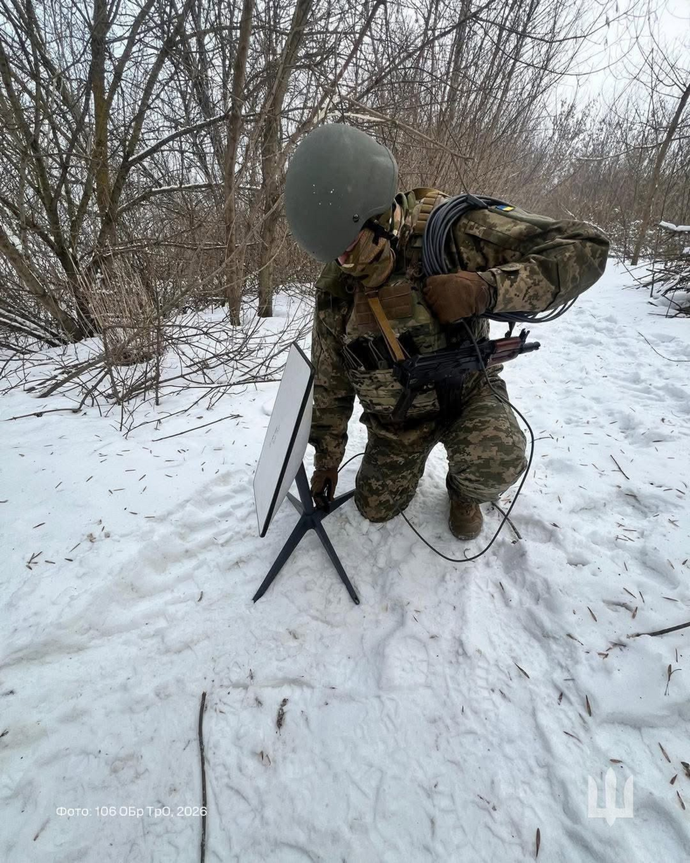 This image shows a Starlink terminal. It was posted on February 9, 2026, by the Command of the Signals and Cyber Security Forces of the Ukrainian army