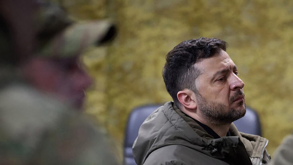 This handout photograph taken and released by the Ukrainian Presidential Press Service on March 6, 2026, shows Ukrainian President Volodymyr Zelensky visiting the main command post