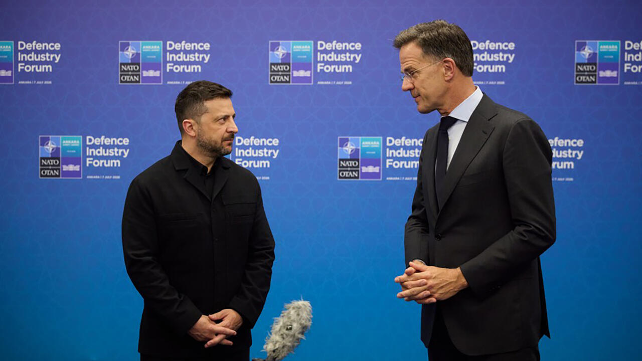 This handout photograph taken and released by the Ukrainian Presidential Press Service on March 6, 2026, shows Ukrainian President Volodymyr Zelensky visiting the main command post