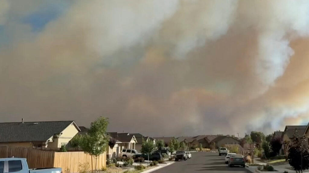 Nevada fire spreads