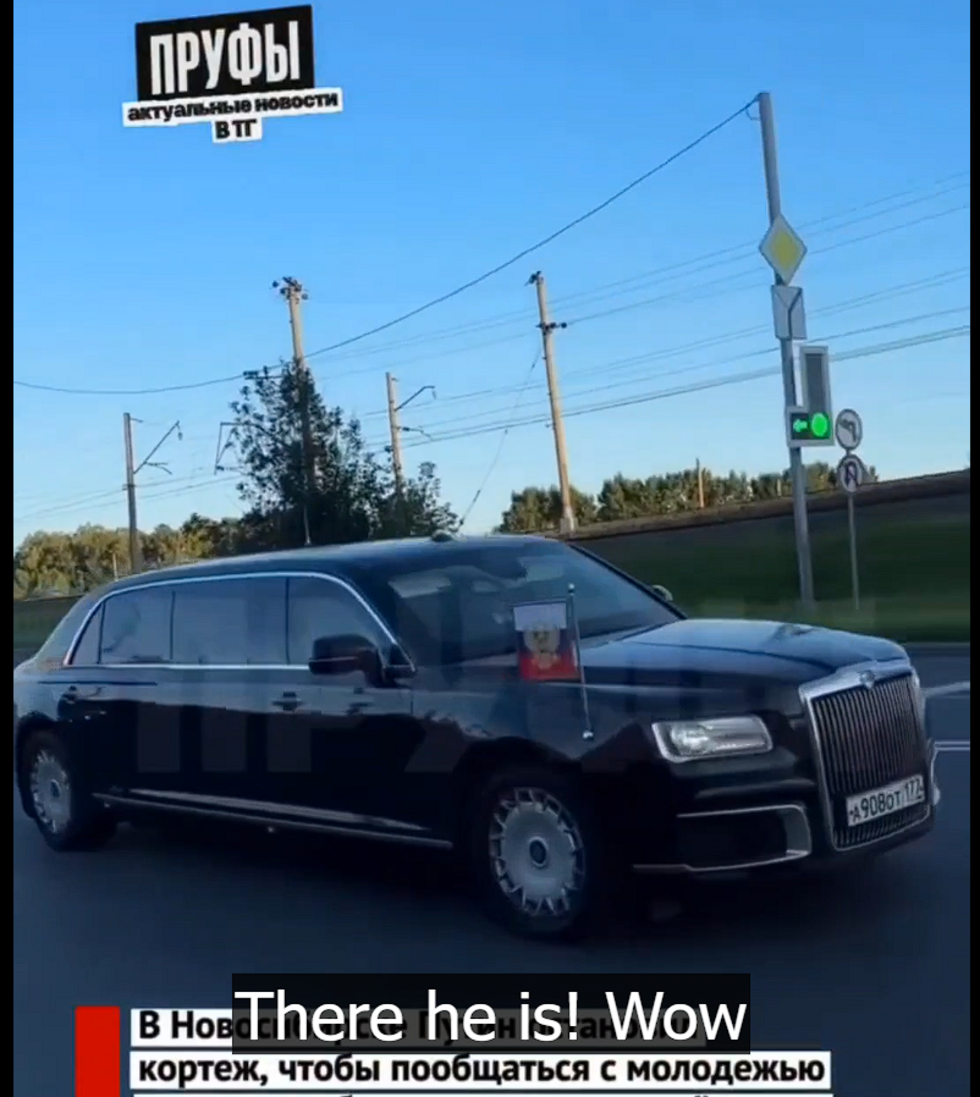 This screenshot shows the armoured limousine, an Aurus Senat, that transported Russian President Vladimir Putin on August 11, 2026, during his visit to the Siberian town of Novosibirsk.