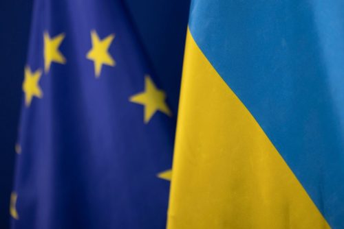 Ukraine reconstruction funds risk bypassing cities and regions, local leaders’ alliance warns 